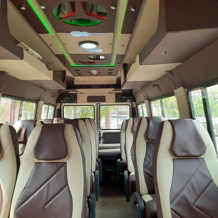 tempo traveller